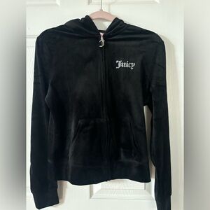 Juicy couture velour sweater
never worn size medium
black